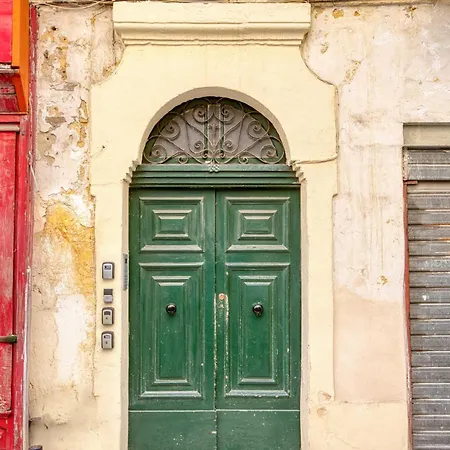 公寓 Charming Traditional 2 Bedroom Near Valletta Gbal1-1 *