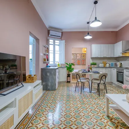 Charming Traditional 2 Bedroom Near Valletta Gbal1-1 フロリアーナ