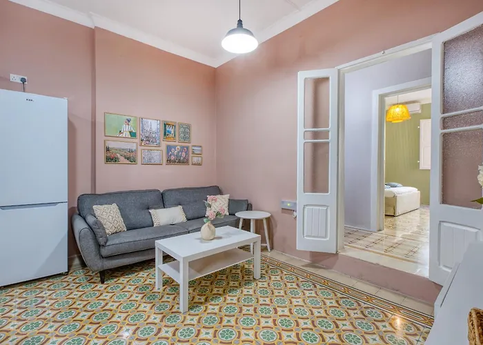Charming Traditional 2 Bedroom Near Valletta Gbal1-1
